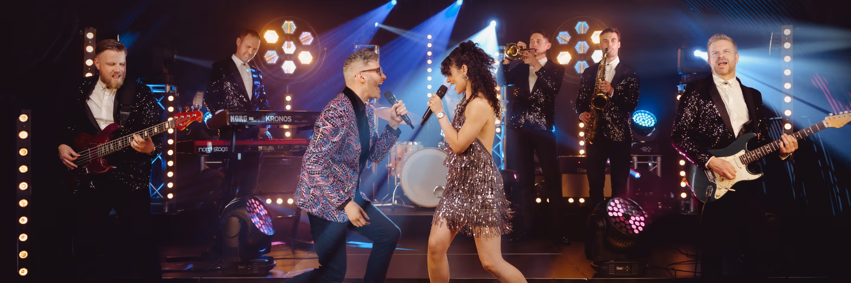 The Showband 6-piece party band performing live