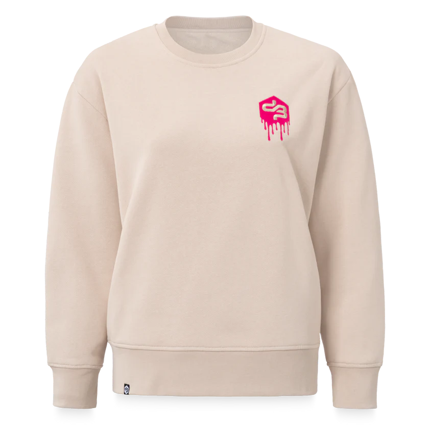 Embroidery Decibel outdoor logo on the chest and a printed Live Loud artwork on the back. Including a woven Decibel label on the front.