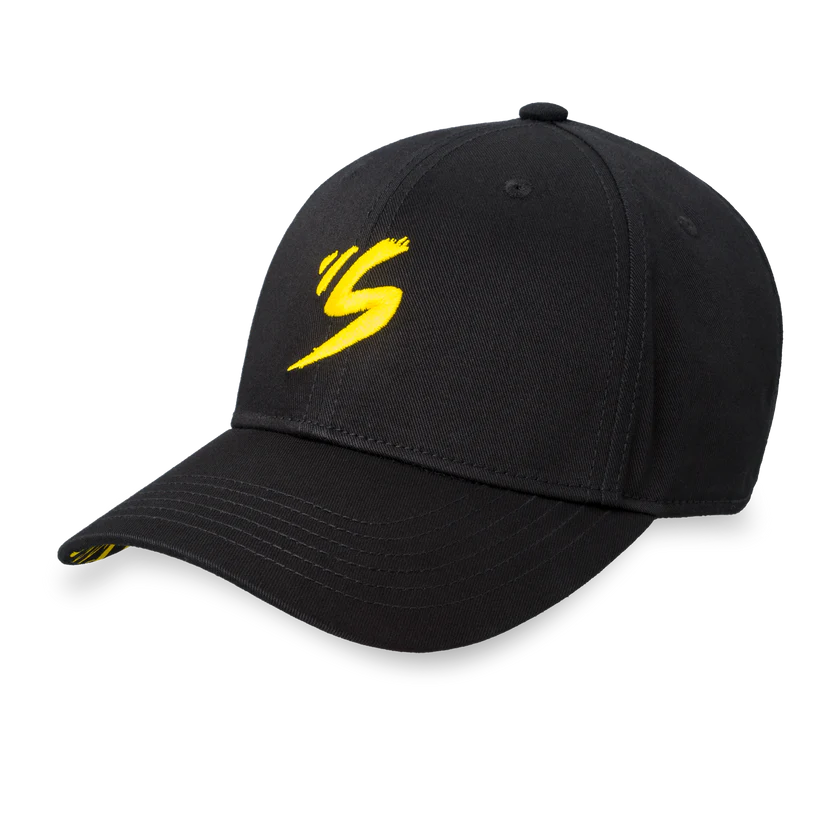 Embroidery logo on the front and on the back. Including a pattern print under the brim.