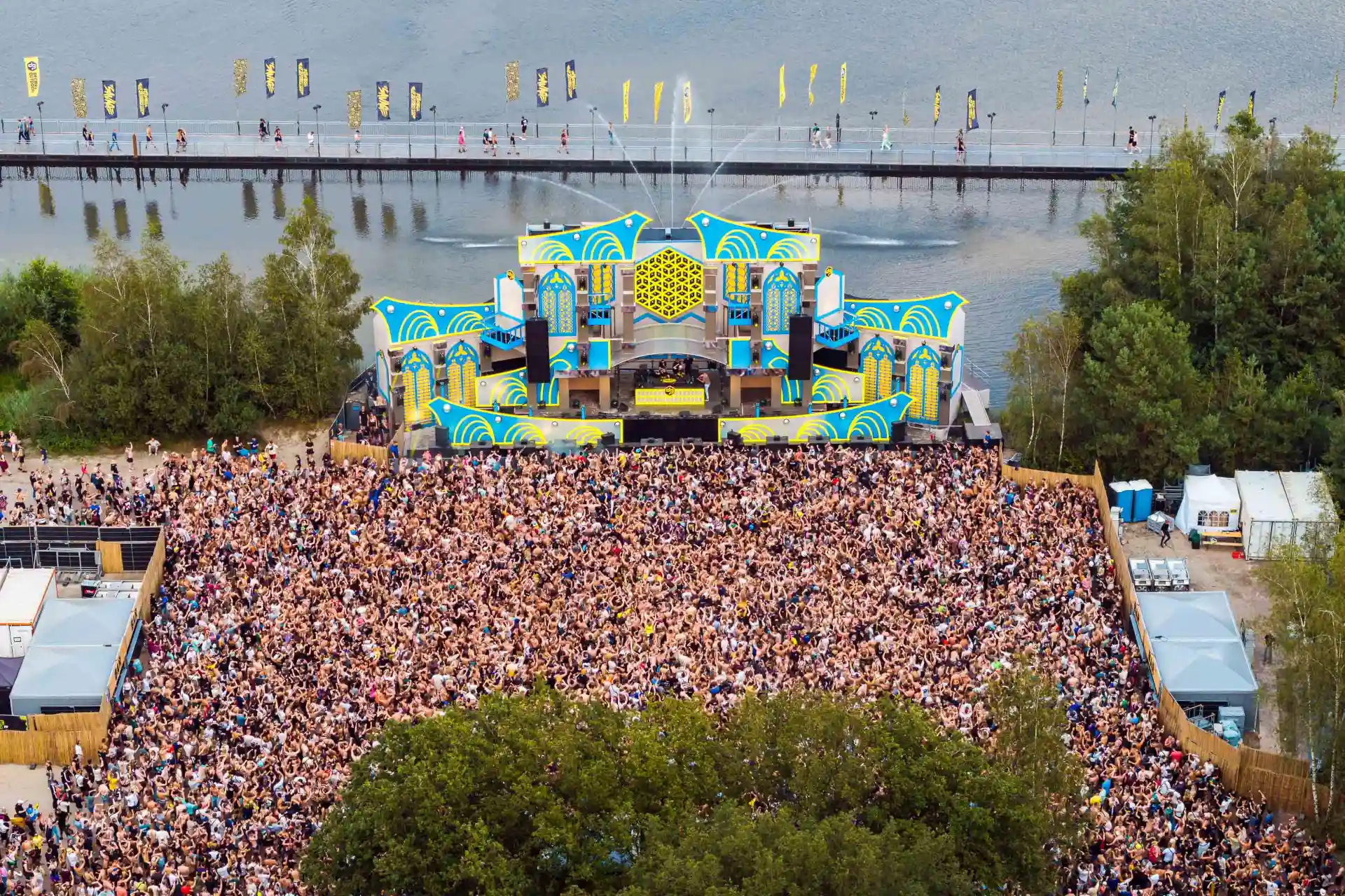 Decibel Outdoor Festival: Massive crowd at colorful lakeside music stage