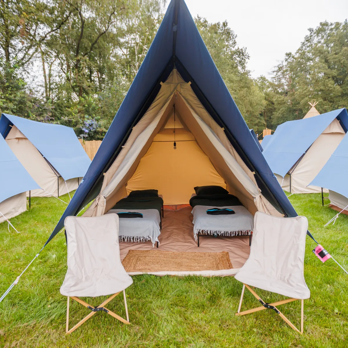 The Deluxe Tent