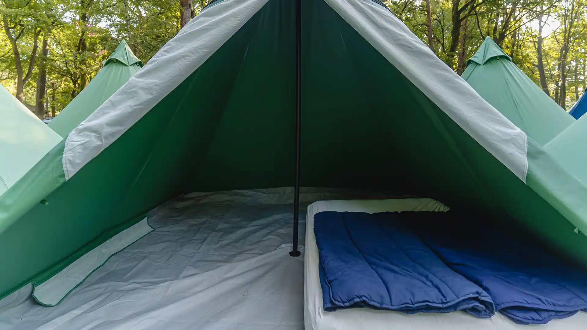 plus tent interior