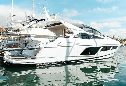 Similar Yachts