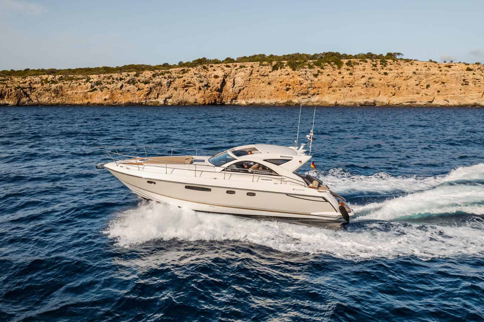 Form Yacht