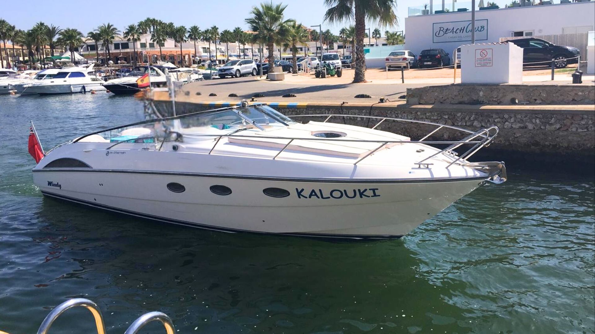 Similar Yachts