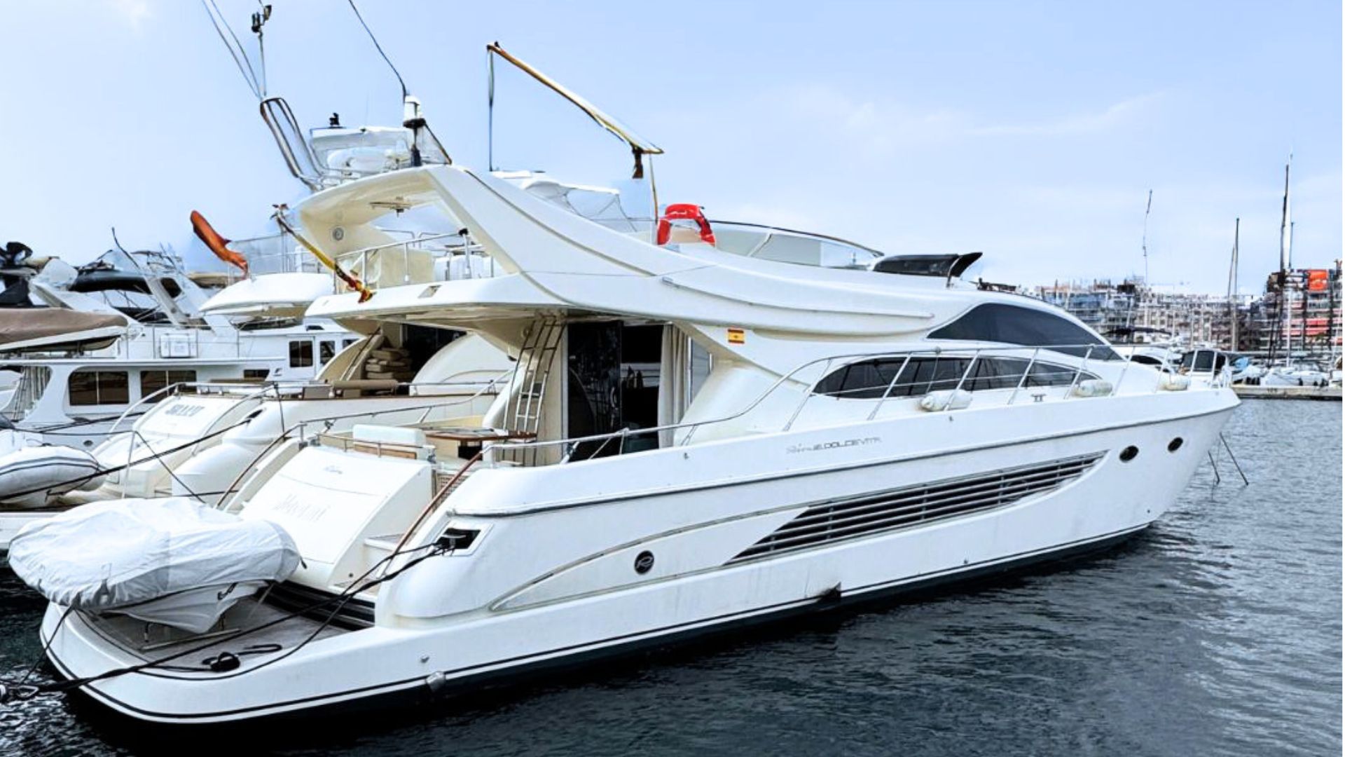 Yacht Listing