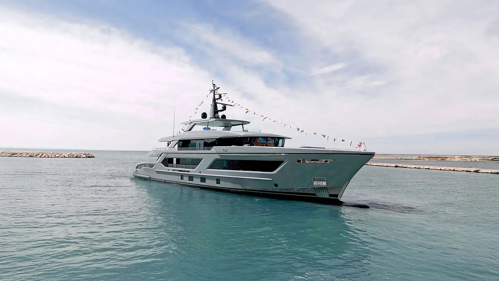 RJ, Cantiere delle Marche Cannes Yachting Festival