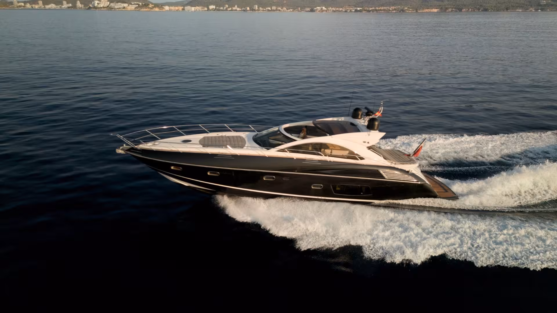 Form Yacht