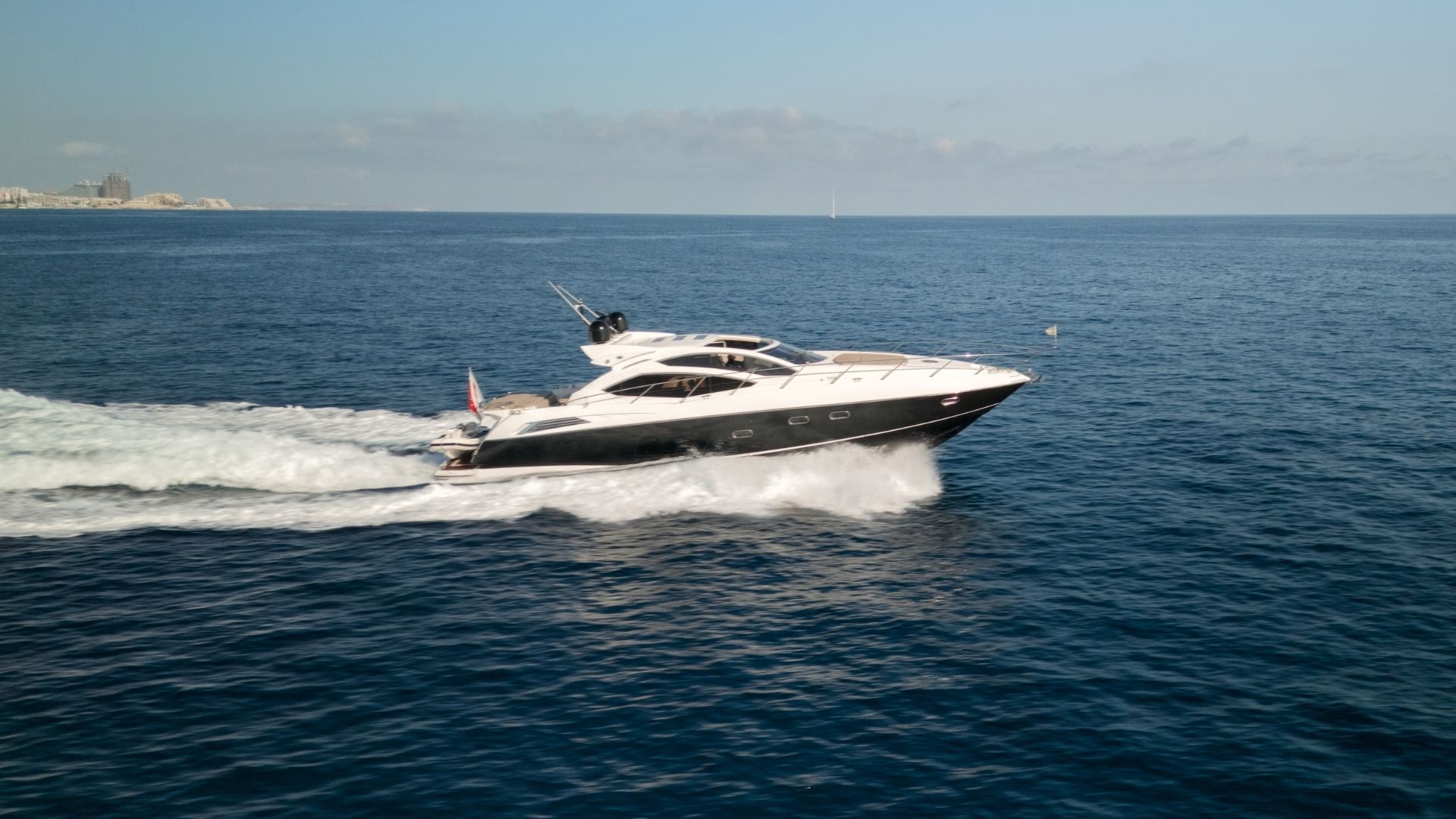 Form Yacht