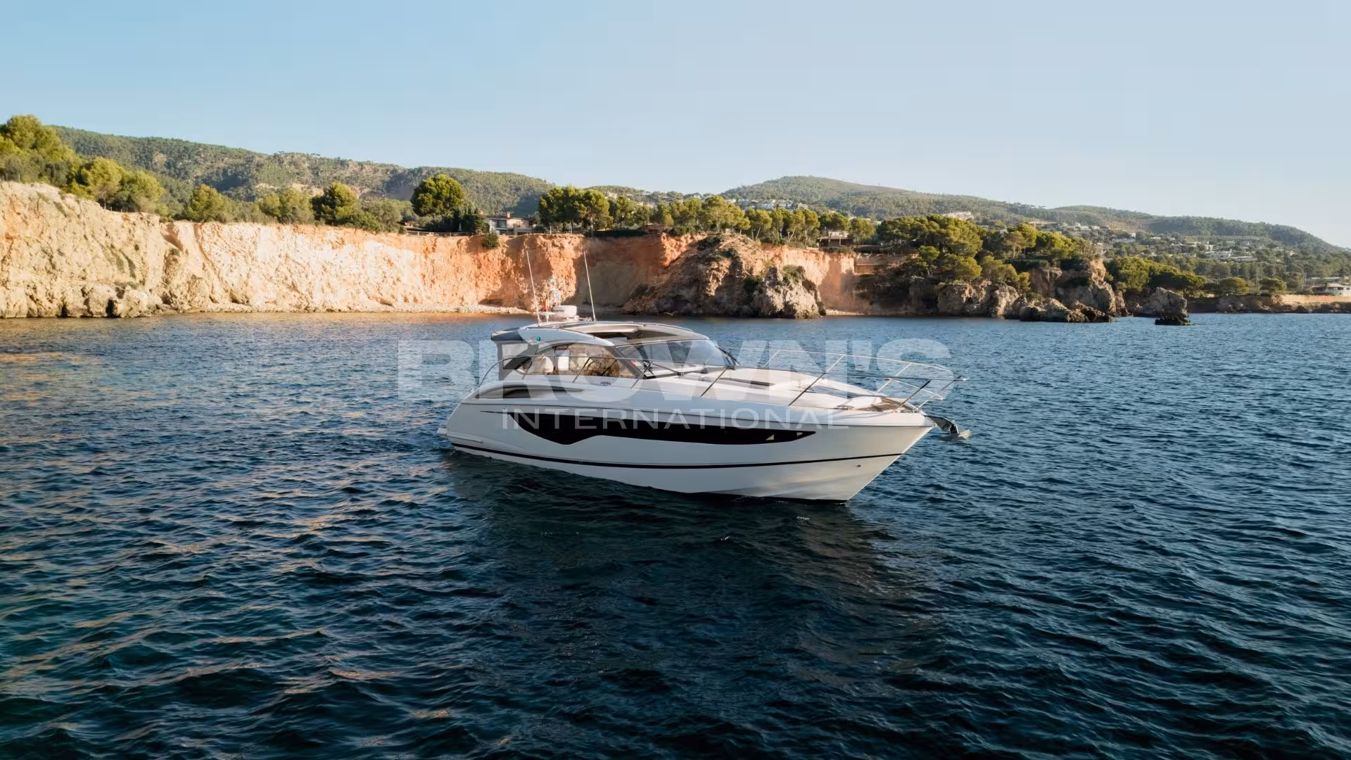 Form Yacht