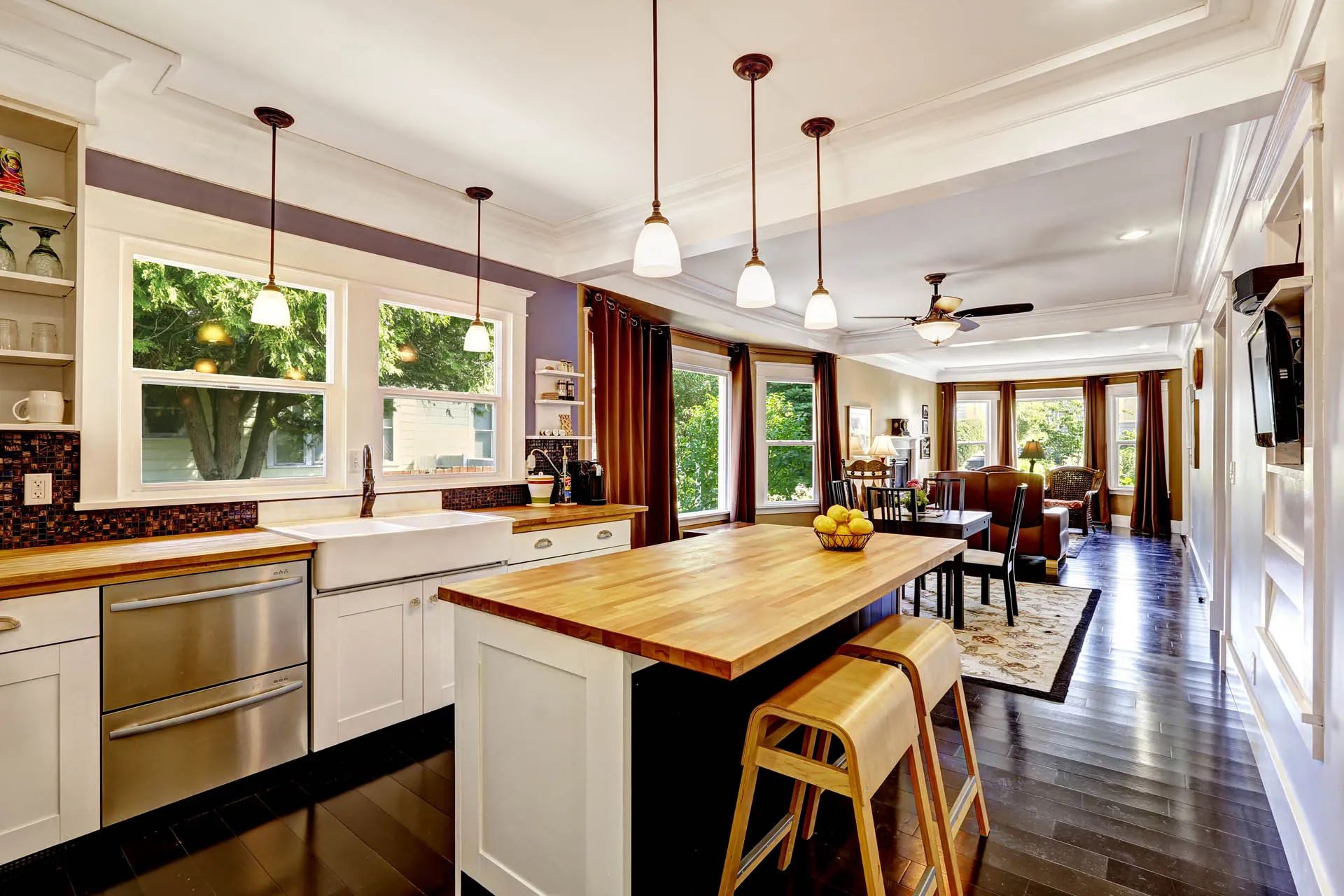 beautiful lighting in kitchen
