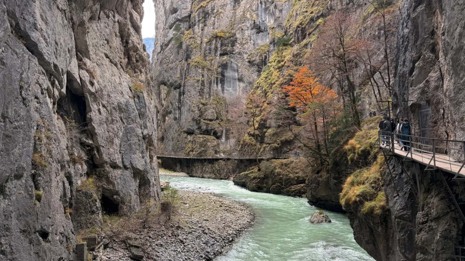 Les gorges de l'Aar à Meiringen : notre sortie en famille, dernier jour avant la fermeture hivernale