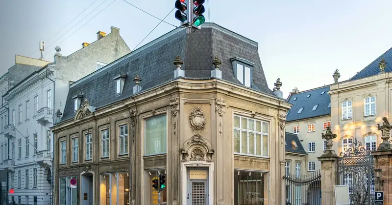 Danish city building representing MitID and digital business access