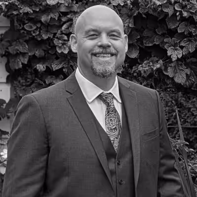 An image of an employee