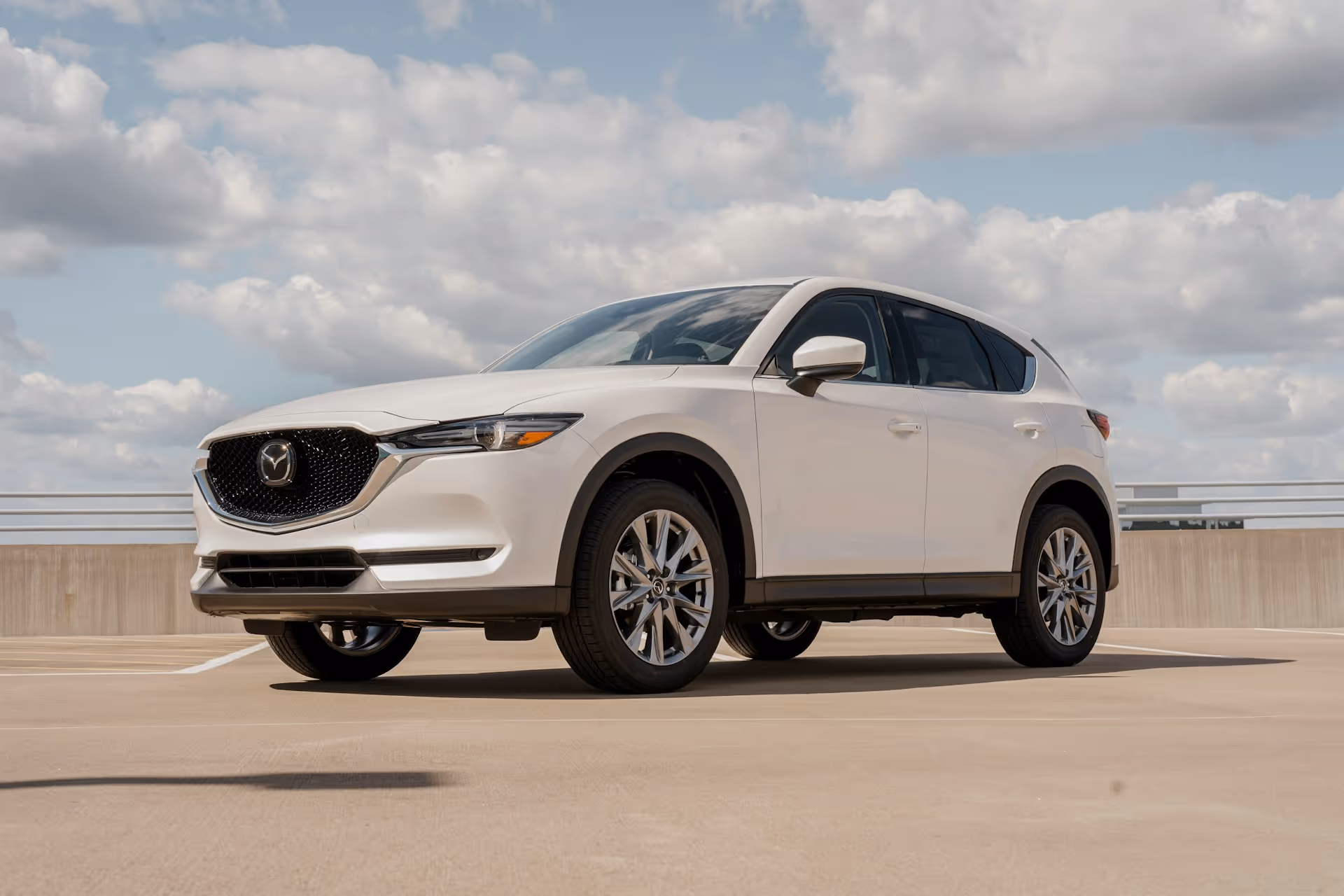 White Mazda cx 5