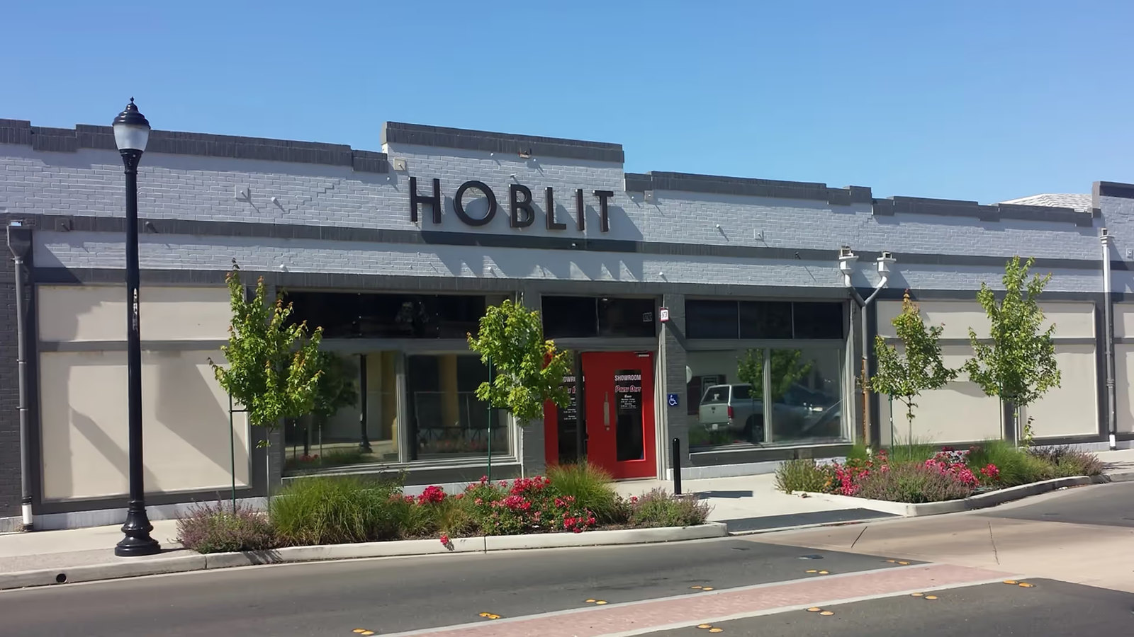Hoblit Family Dealerships storefront exterior