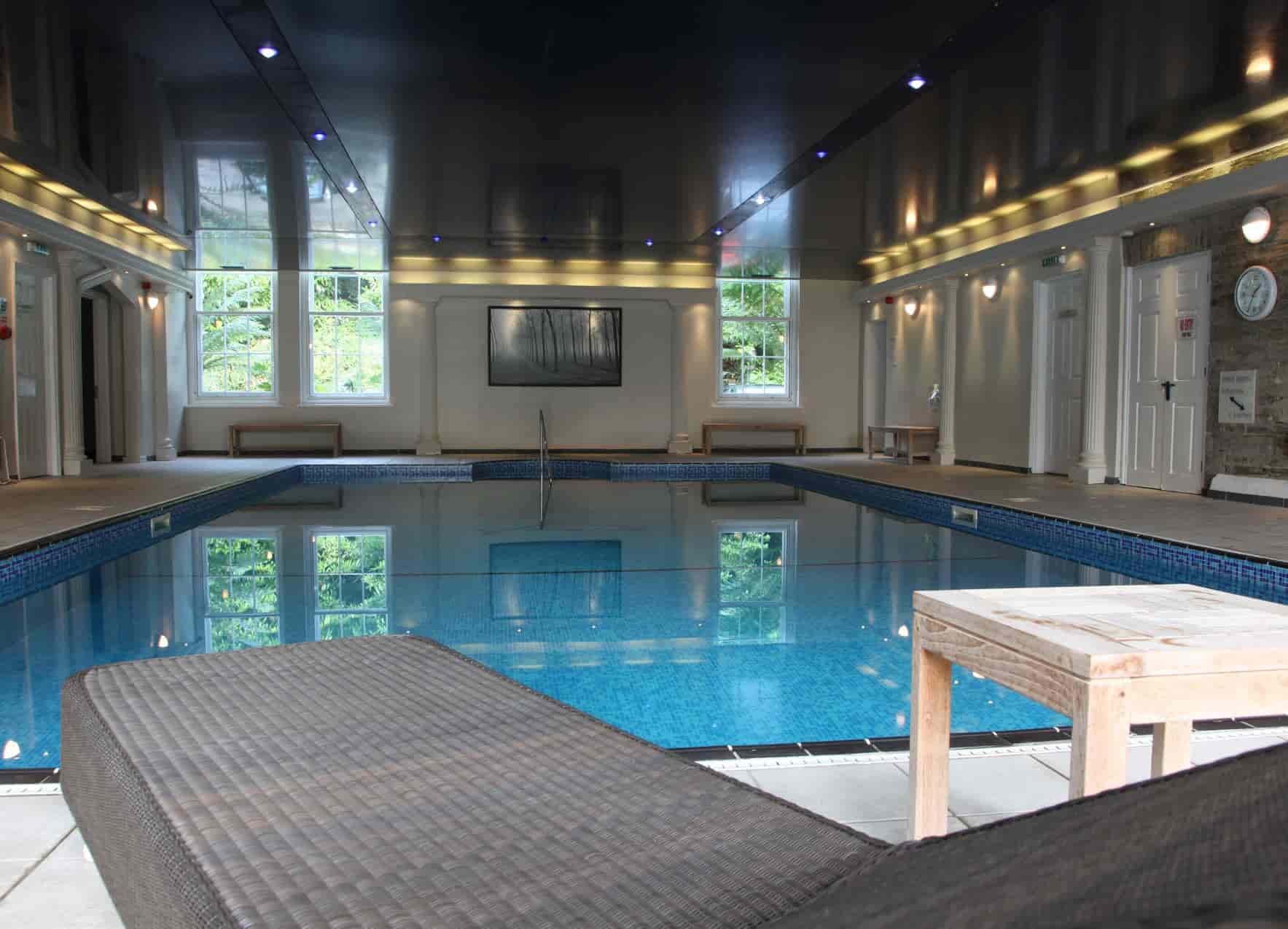 Trenython Manor pool