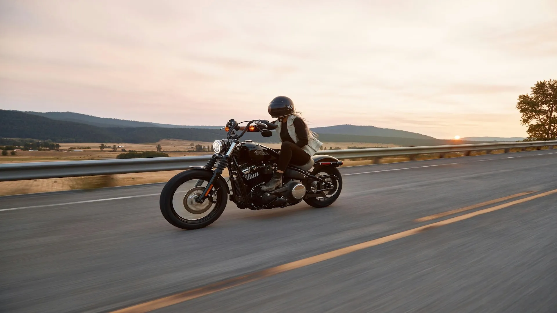 5 Tips for Choosing the Right Motorcycle Accident Attorney in Los Angeles [2025 Guide]