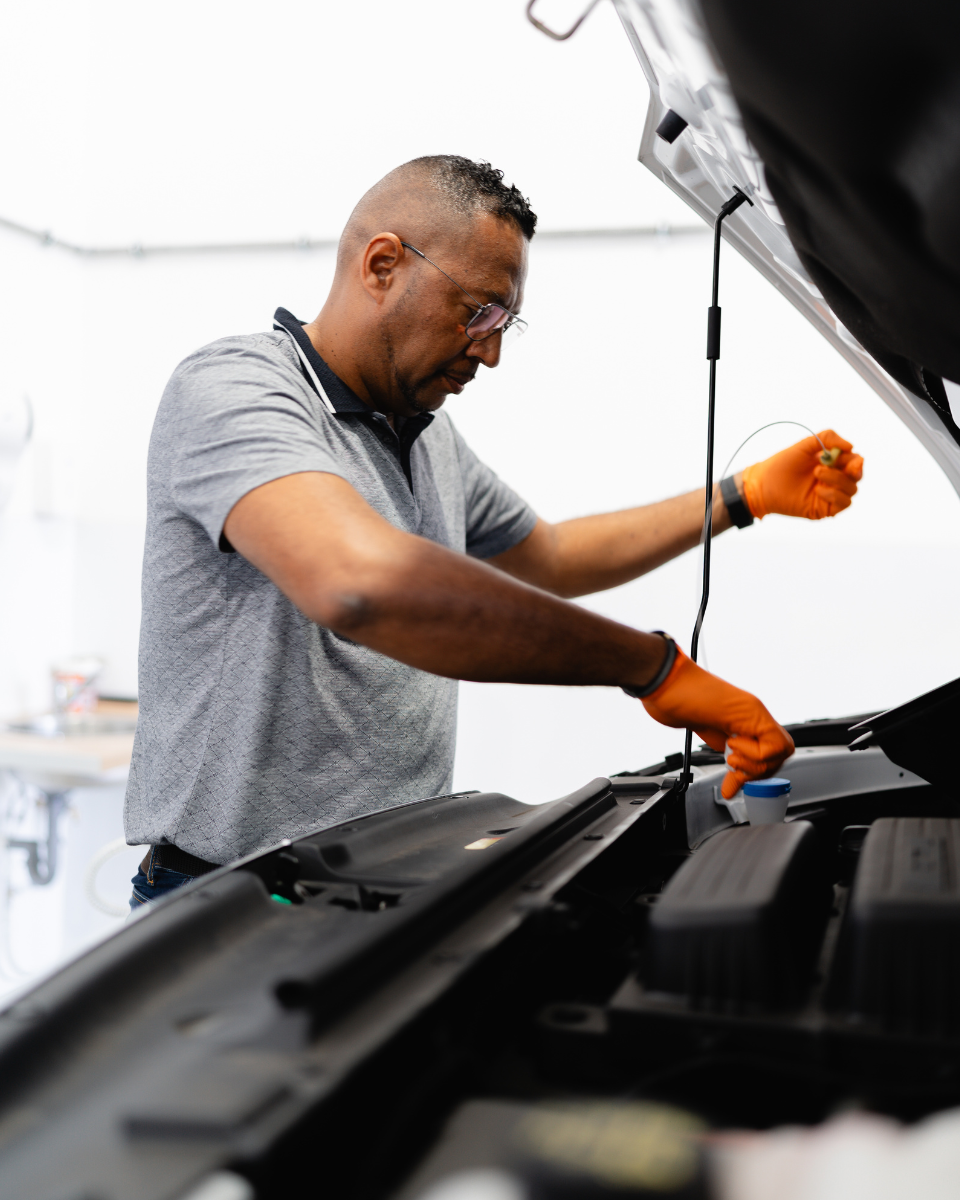 Un atelier certifié pour vos véhicules VINFAST et MAXUS à Saint-Louis