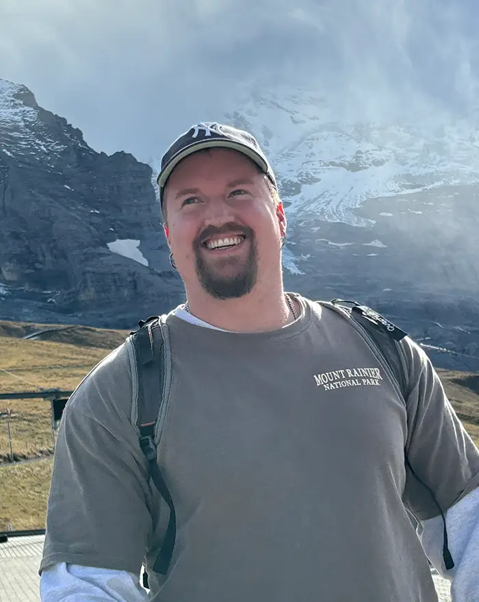 A portrait of the founder of moddo.