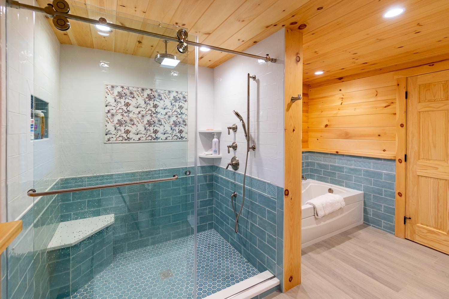 Large Shower with beautiful tile work
