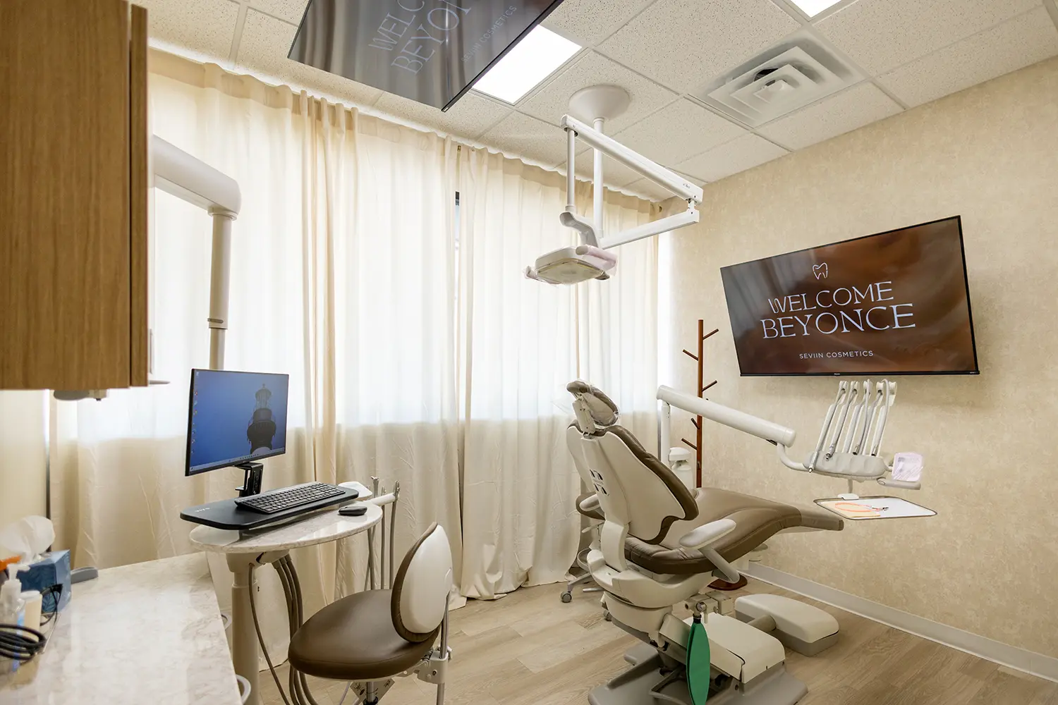 Dentist in Houston, TX | Seviin Cosmetics