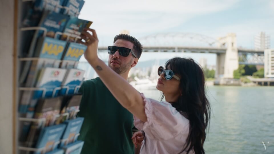 hotel commercial
