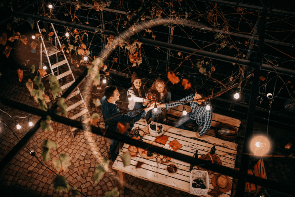 Post Re-Shareable Content Wine