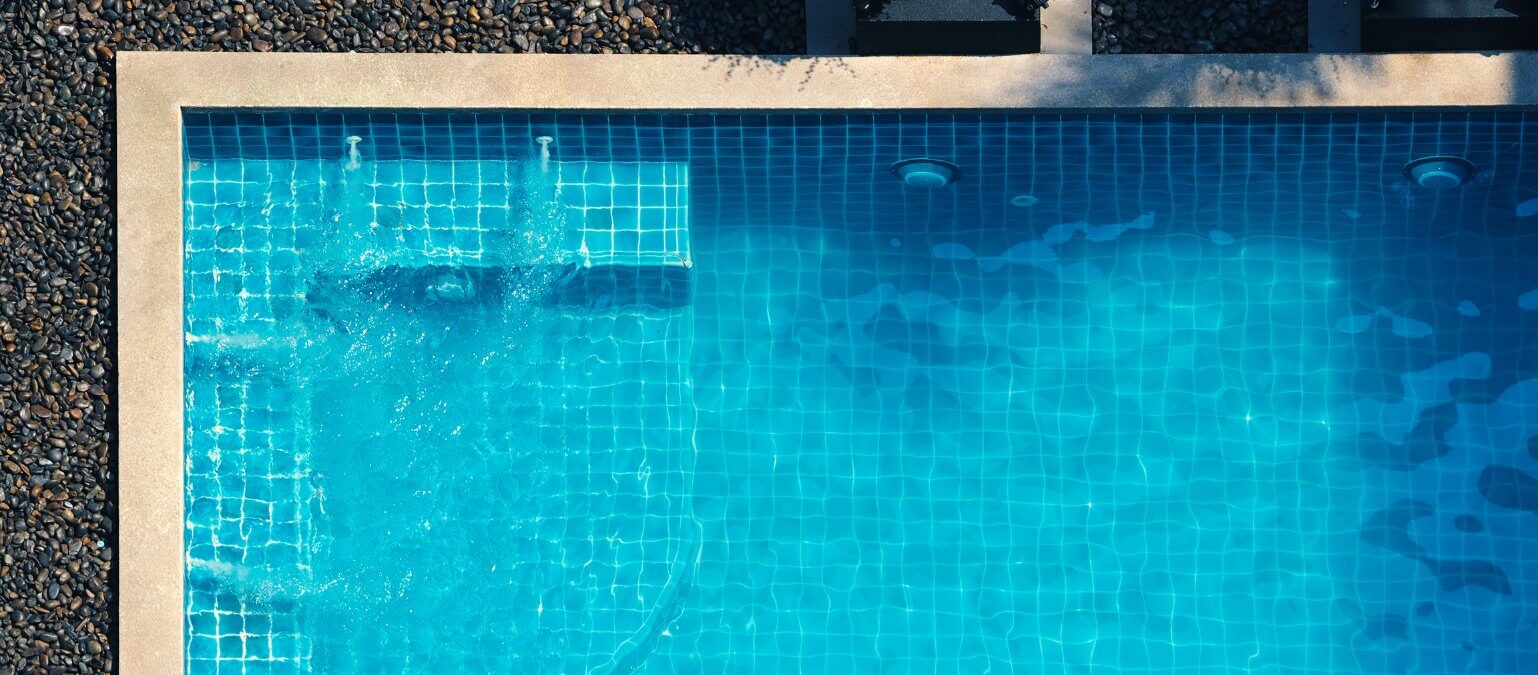 Choosing the Right Pool Pump: Energy Efficiency and Performance