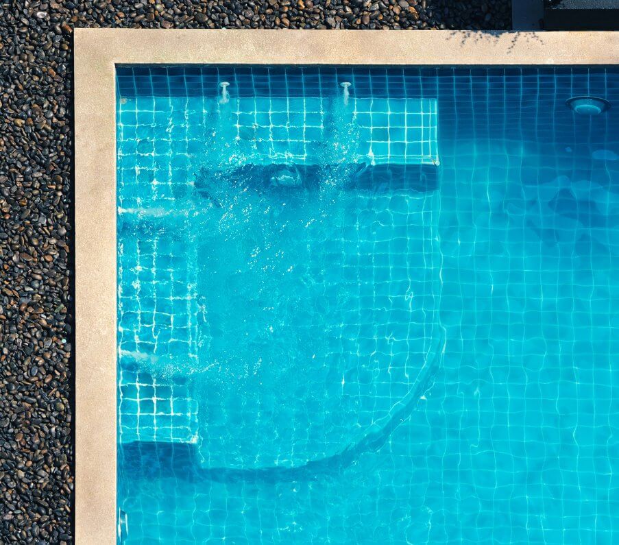 Choosing the Right Pool Pump: Energy Efficiency and Performance