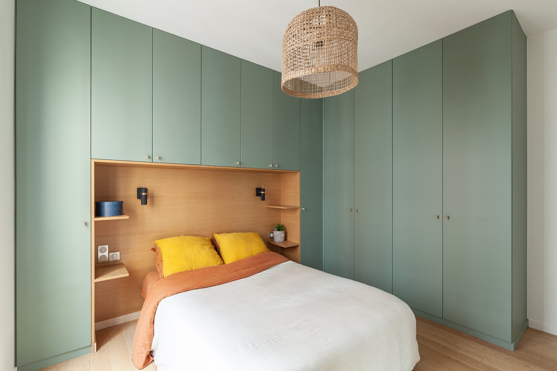 Oïkos Architectes — Rénovation complète appartement 68m² Paris Montmartre — photo 10