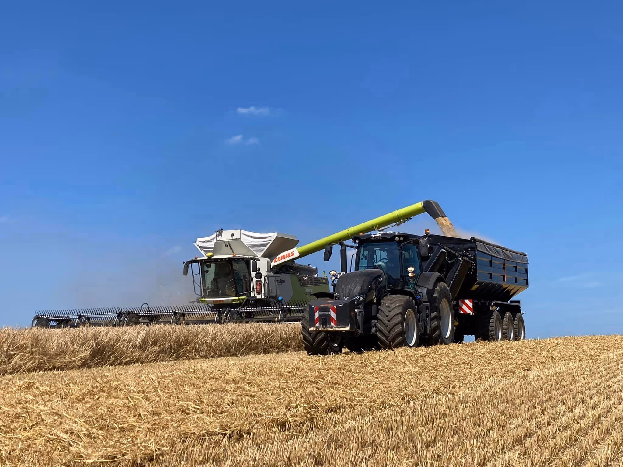 Перевантажувач ПБН-40 на полях Данії техніка Кобзаренка
