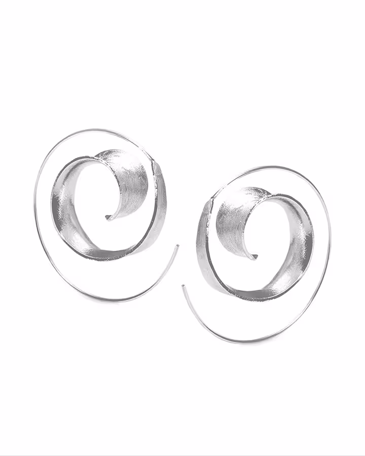 Pendiente Aro Espiral en Plata Mate, foto de producto - Joyería Cayou