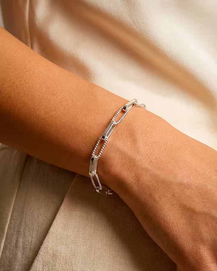 Pulsera Textura en plata, foto puesta - Joyería Cayou