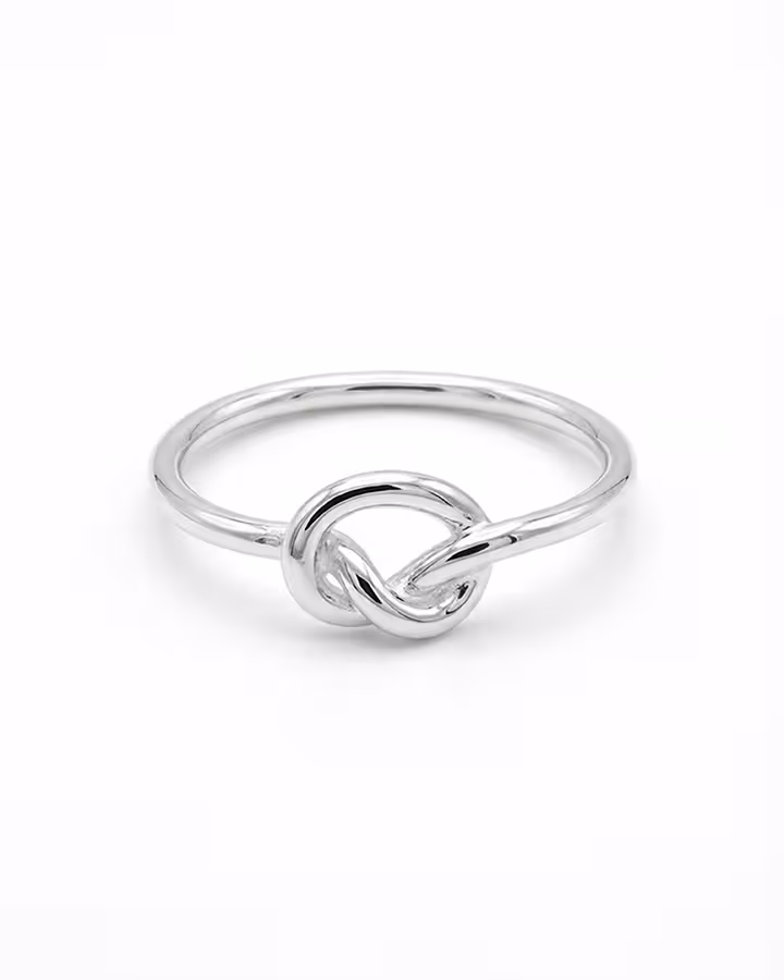 Anillo nudo en plata, foto de producto - Joyería Cayou