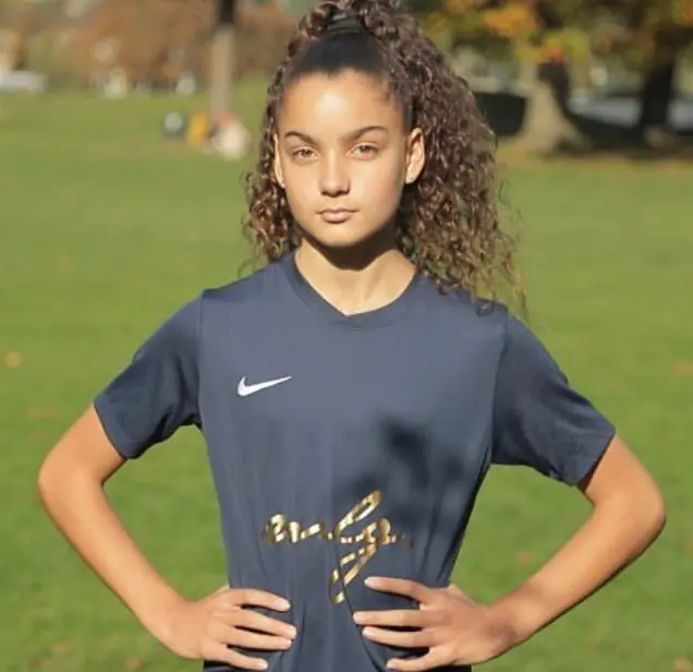 Female player with a black nike shirt 
