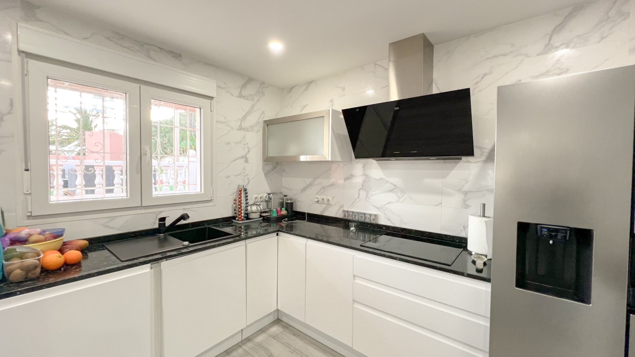 Villa exclusiva, recientemente renovada - Foto 11