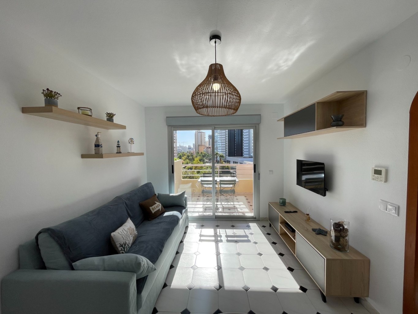 Renovated 65 m² apartment with terrace and pool near Arenal Beach in Calpe - Photo 6