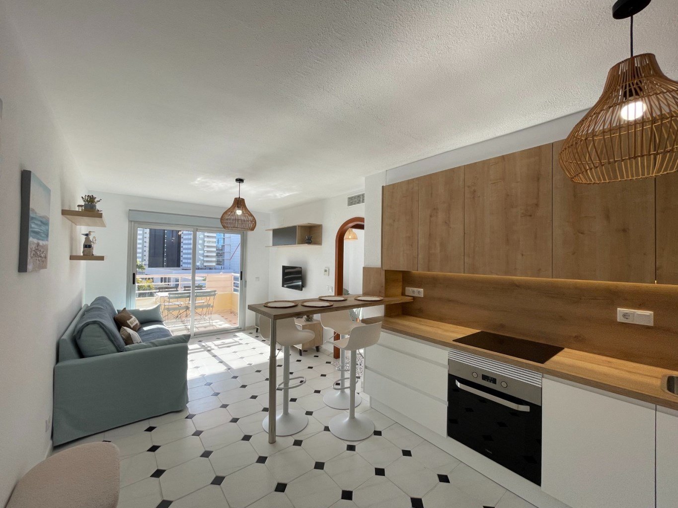 Renovated 65 m² apartment with terrace and pool near Arenal Beach in Calpe for Sale | Costa Blanca