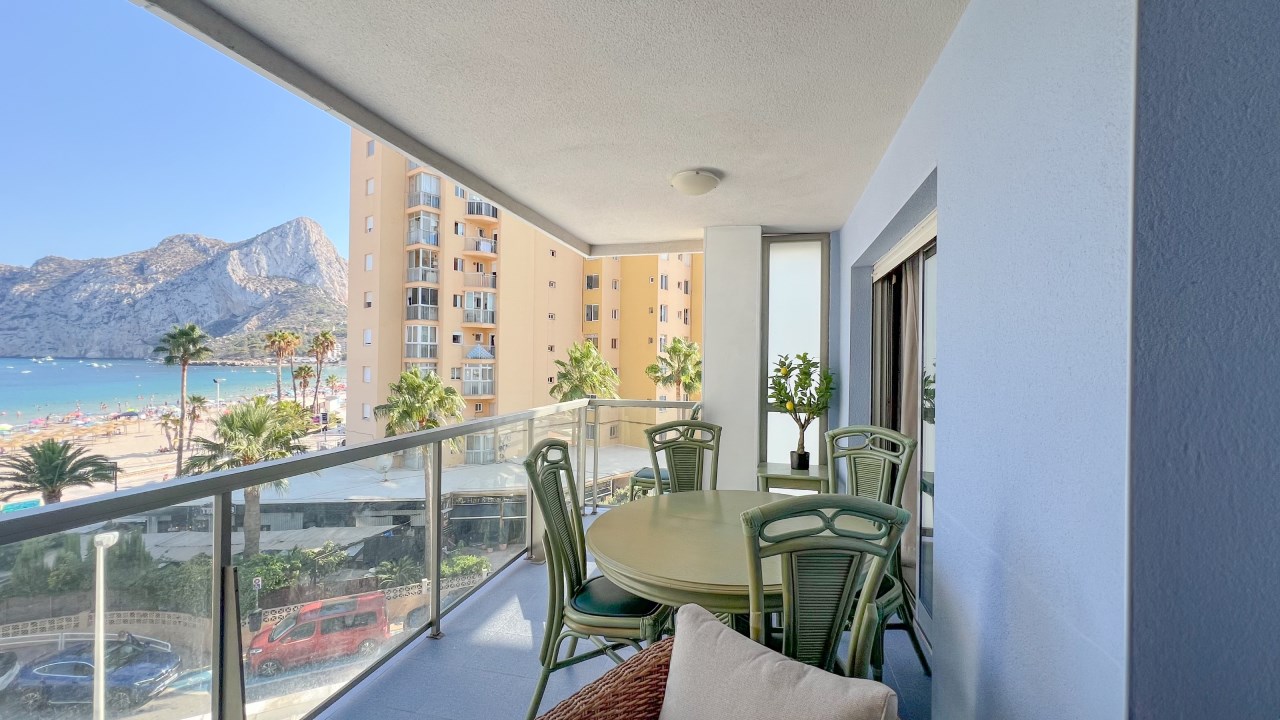 Apartamento de Lujo en la Costa con Vistas al Mar - Listo para Entrar a Vivir - Foto 2