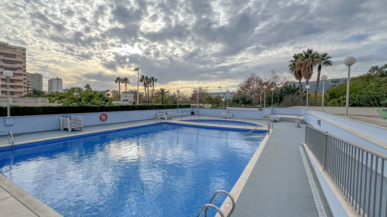 Luxury Seaside Apartment with Sea Views - Move-In Ready - Photo 20