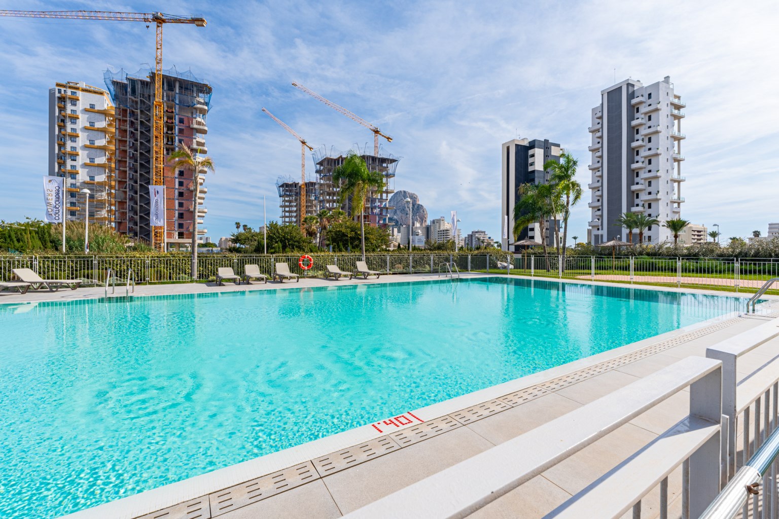 Moderno apartamento de 3 dormitorios con terraza y acabados de alta gama - Sunrise Tower, Calpe, a pasos de la playa - Foto 8