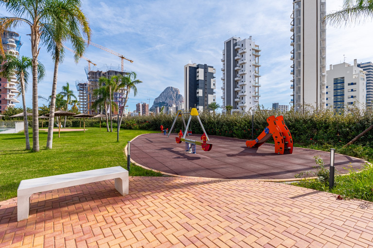 Moderno apartamento de 3 dormitorios con terraza y acabados de alta gama - Sunrise Tower, Calpe, a pasos de la playa - Foto 11