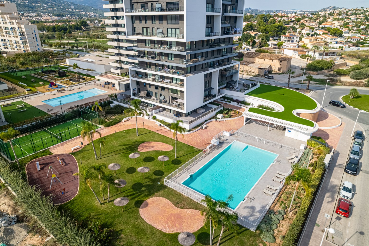 Modern 3-bedroom apartment with terrace and high-end features - Sunrise Tower, Calpe, just steps from the beach - Photo 3