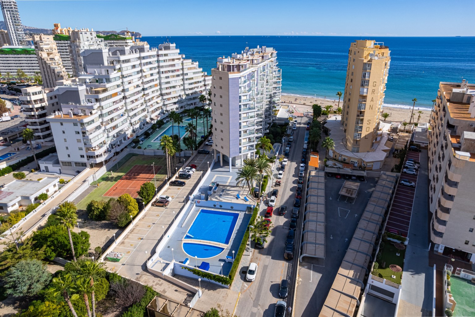 Renovated Apartment on the Frontline of La Fossa Beach, Calpe, with Panoramic Sea and Peñón de Ifach View - Photo 20