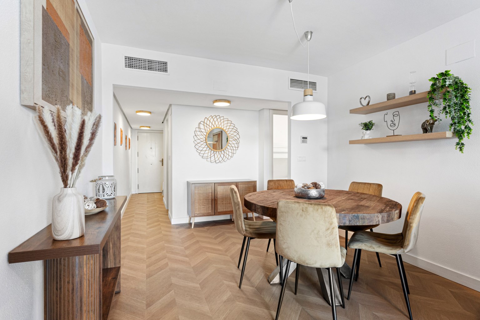 Renovated Apartment on the Frontline of La Fossa Beach, Calpe, with Panoramic Sea and Peñón de Ifach View - Photo 11