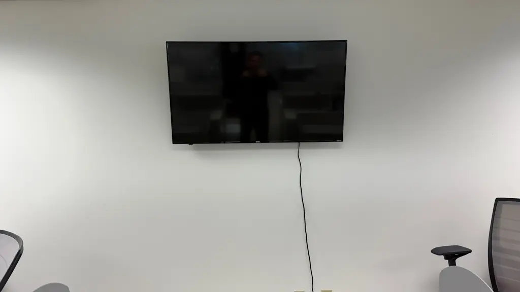 43 Inch Apartment Flush Mount Minnetonka - The Mounting Man