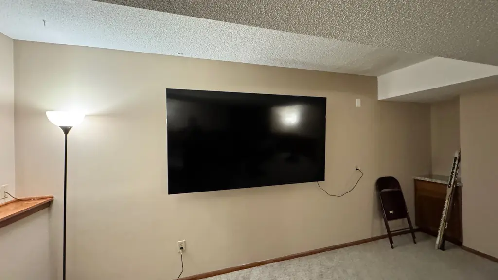 86 Inch Tilt Mount Minnetonka - The Mounting Man