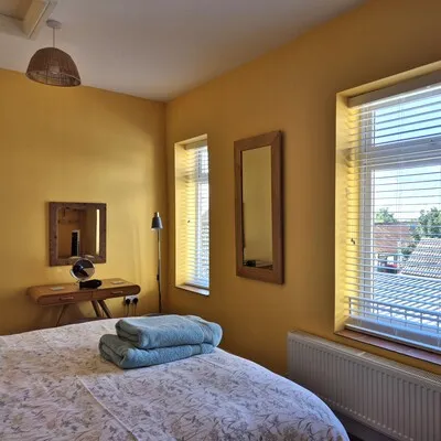 The Hideaway Hunstanton Yellow Room