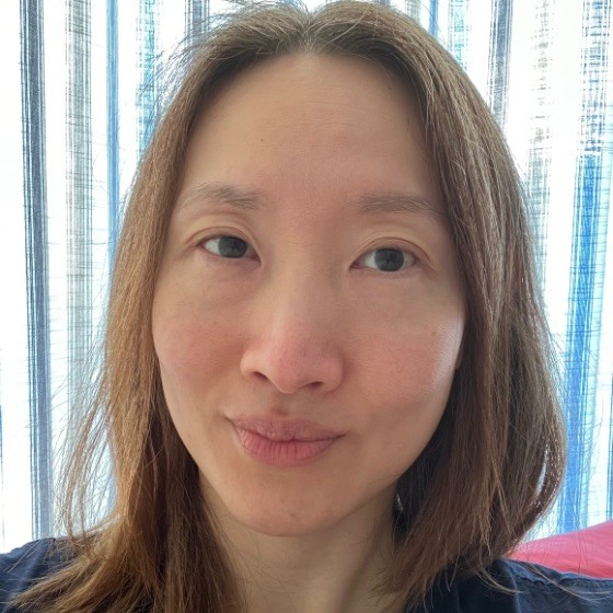 Headshot photo of Yeen Lau